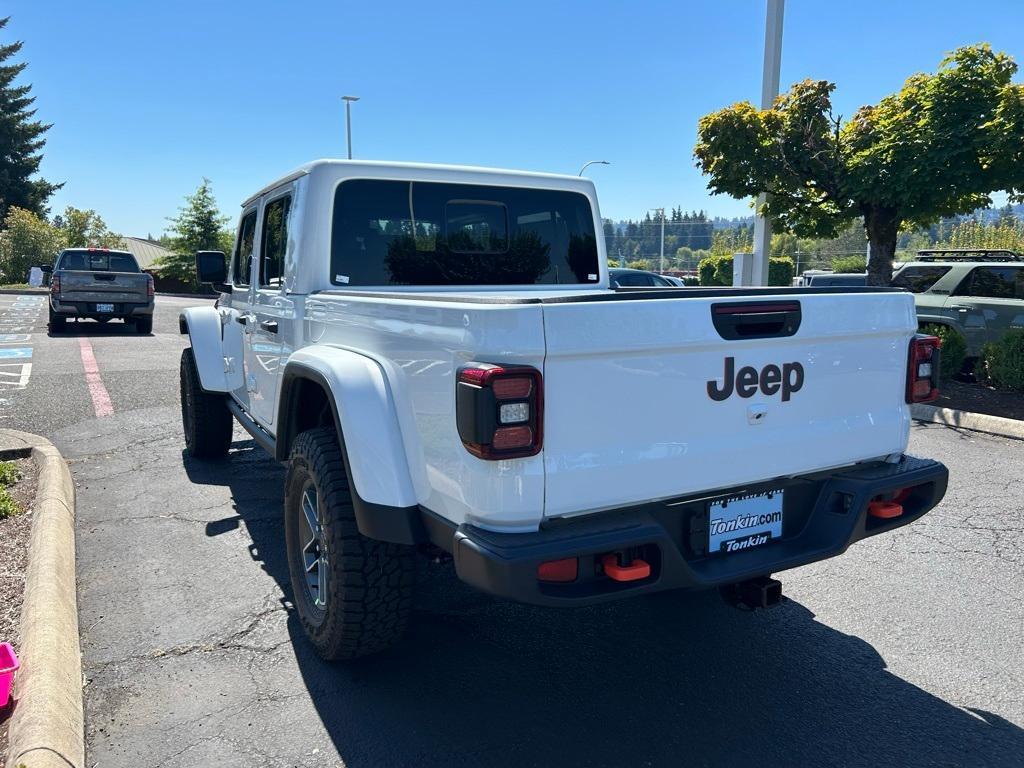 new 2025 Jeep Gladiator car, priced at $45,780