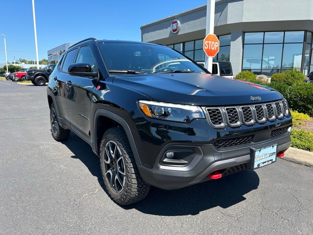 new 2025 Jeep Compass car, priced at $34,992