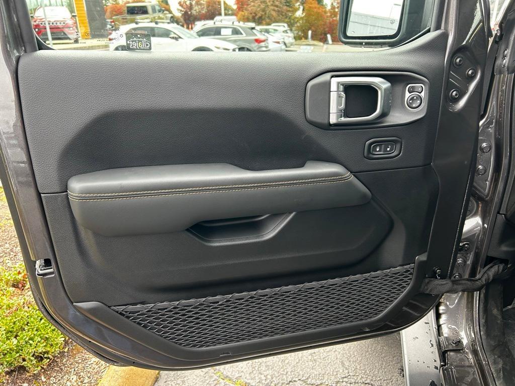 new 2025 Jeep Wrangler car, priced at $101,985