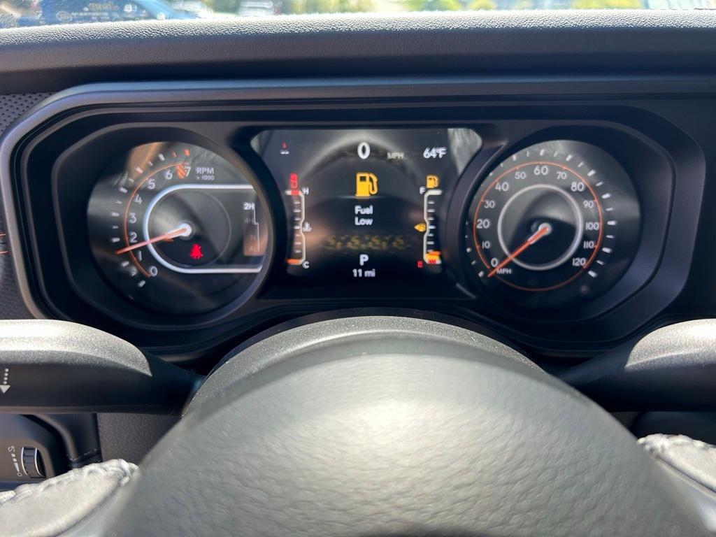 new 2025 Jeep Gladiator car, priced at $46,375