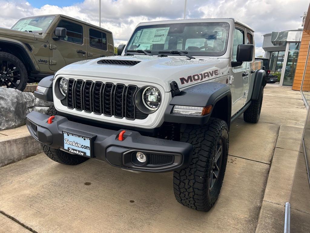 new 2025 Jeep Gladiator car, priced at $49,346