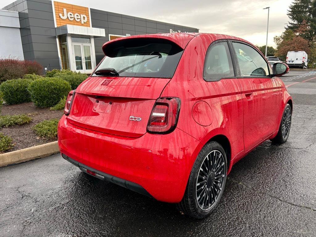 new 2024 FIAT 500e car, priced at $33,095