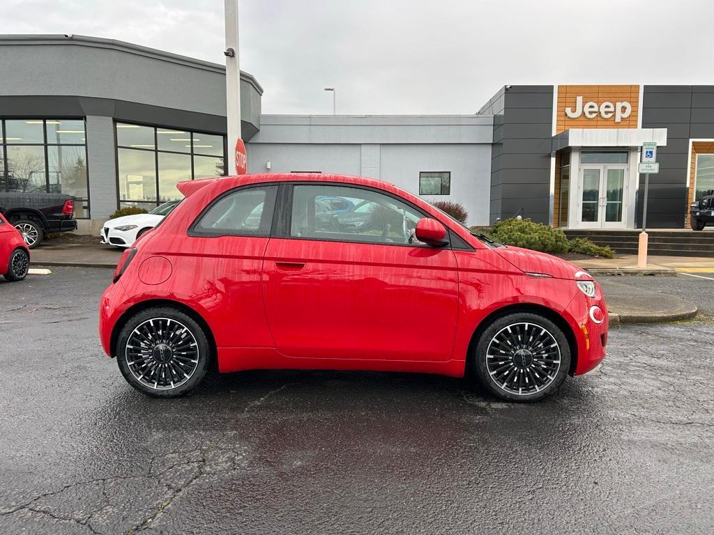 new 2024 FIAT 500e car, priced at $33,095