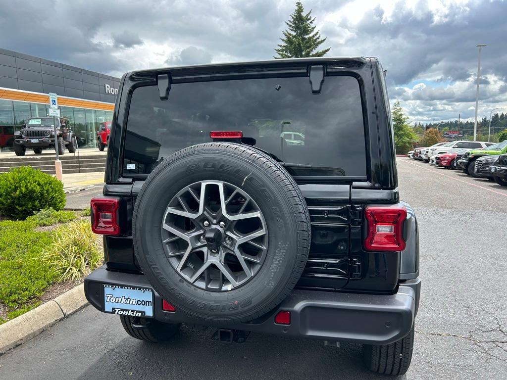new 2025 Jeep Wrangler car, priced at $55,422