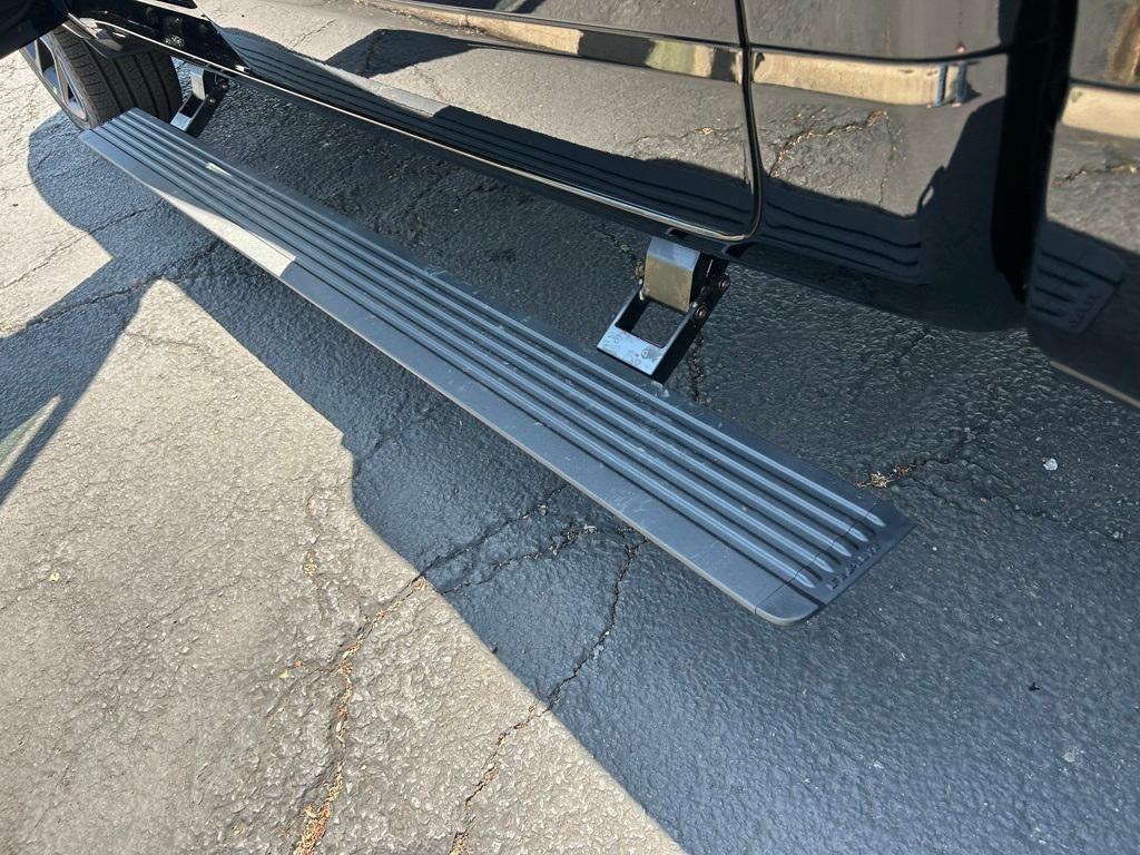 new 2025 Ram 1500 car, priced at $61,021