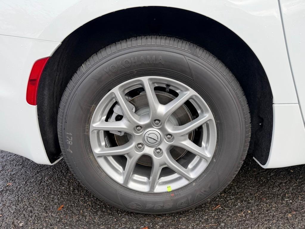 new 2026 Chrysler Pacifica car, priced at $37,992