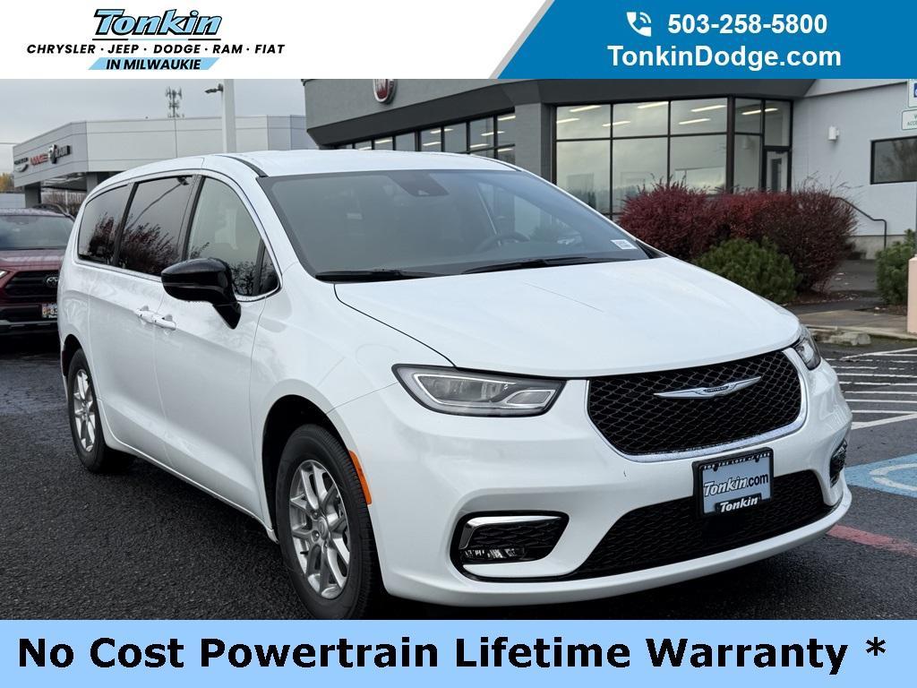 new 2026 Chrysler Pacifica car, priced at $37,992