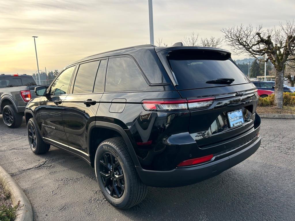 new 2025 Jeep Grand Cherokee car, priced at $41,308