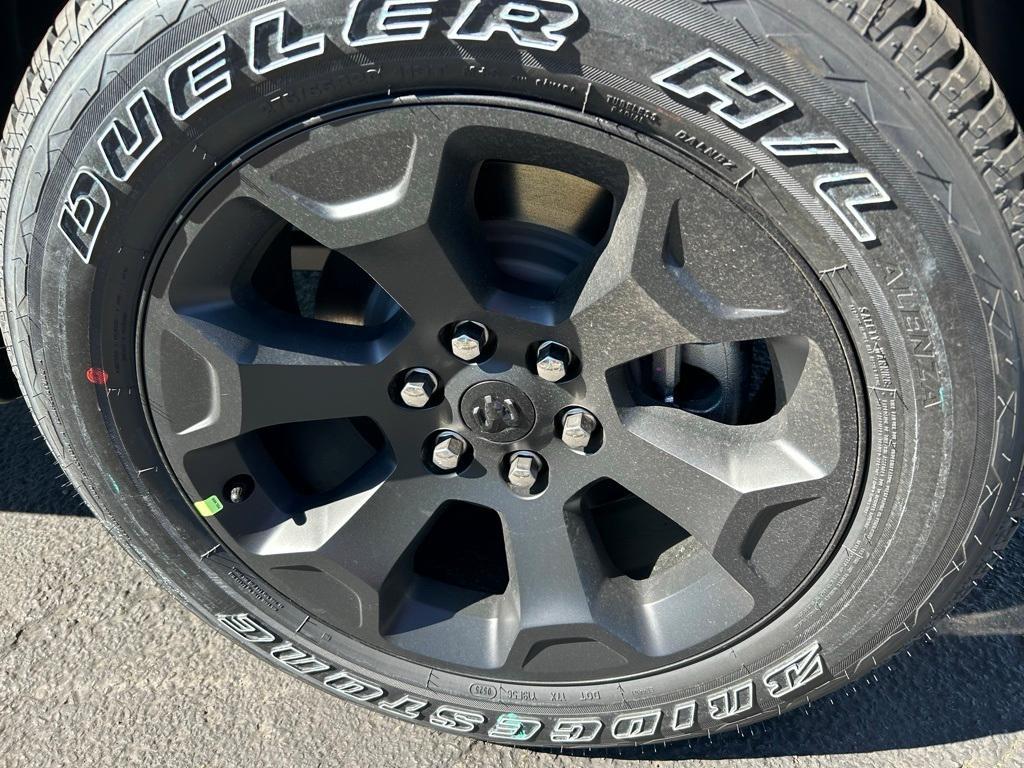 new 2025 Ram 1500 car, priced at $52,378