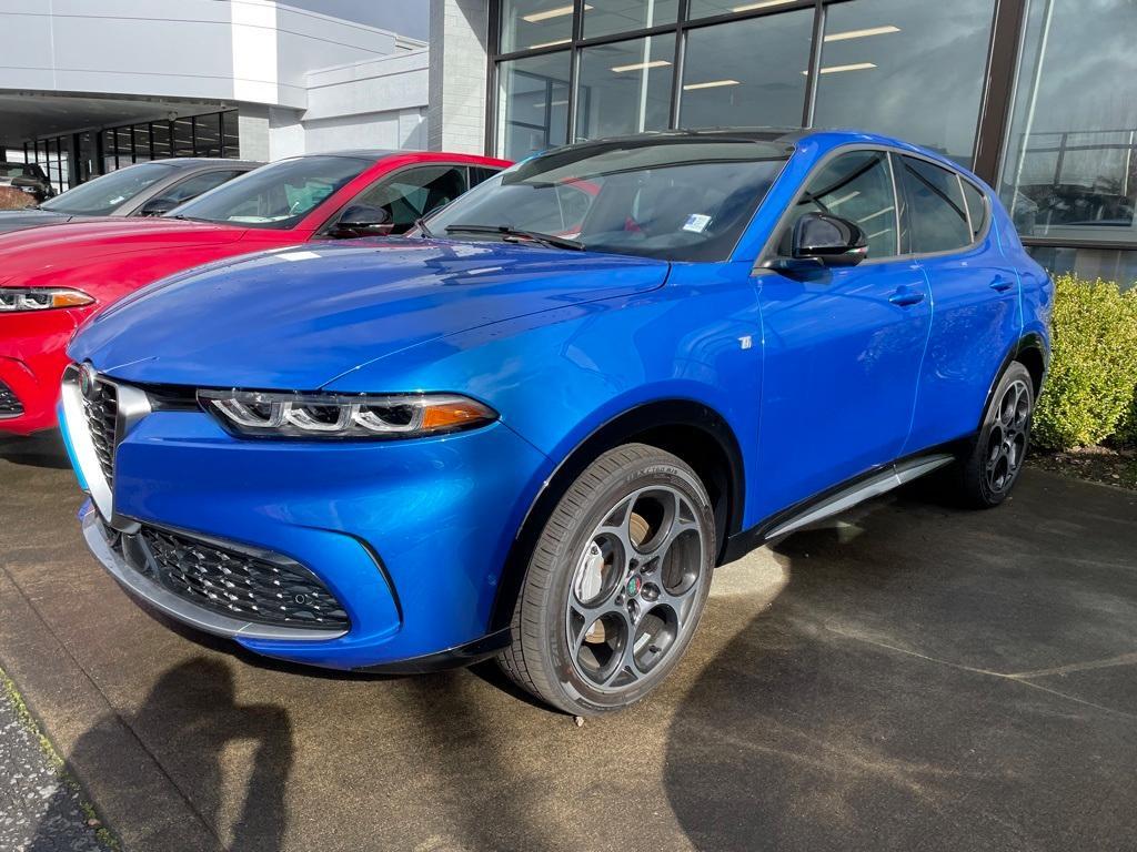 new 2024 Alfa Romeo Tonale car, priced at $44,992