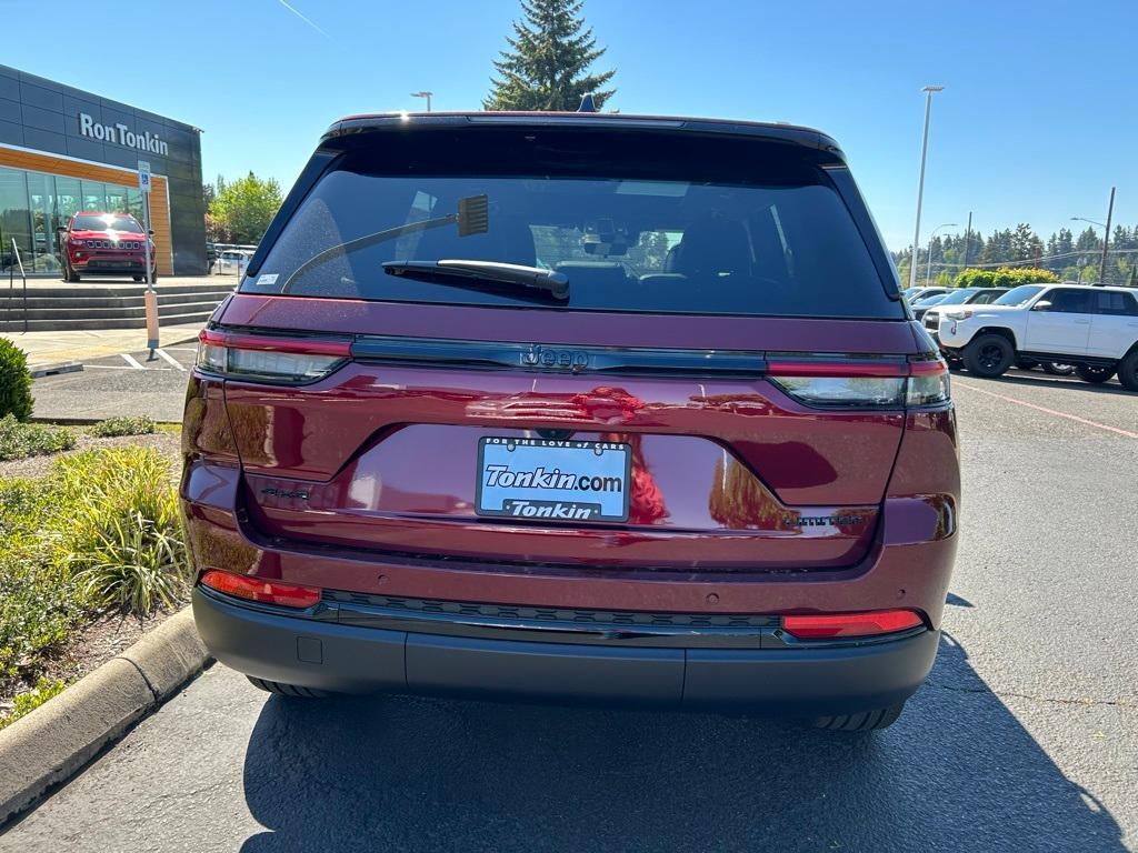 new 2025 Jeep Grand Cherokee car, priced at $48,752
