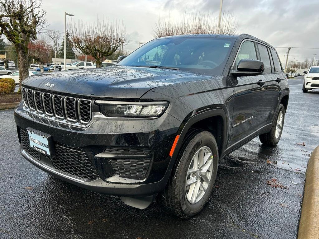 new 2025 Jeep Grand Cherokee car, priced at $34,492