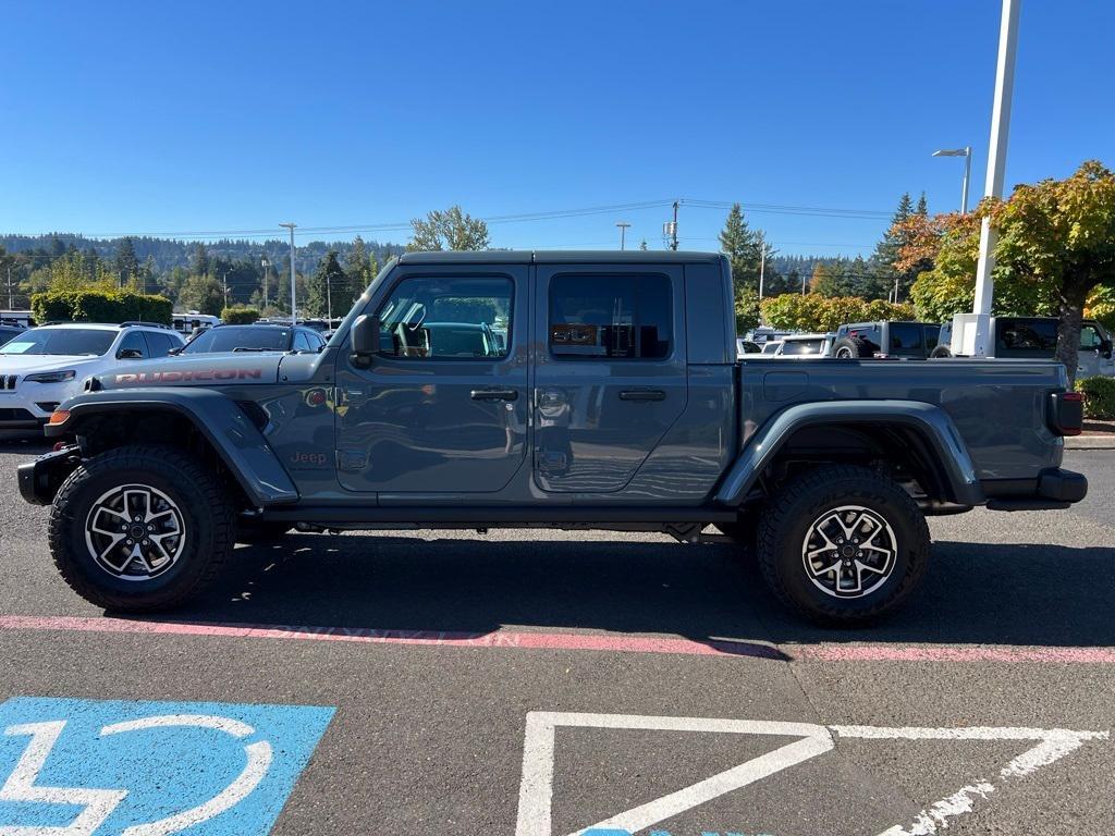 new 2025 Jeep Gladiator car, priced at $53,415