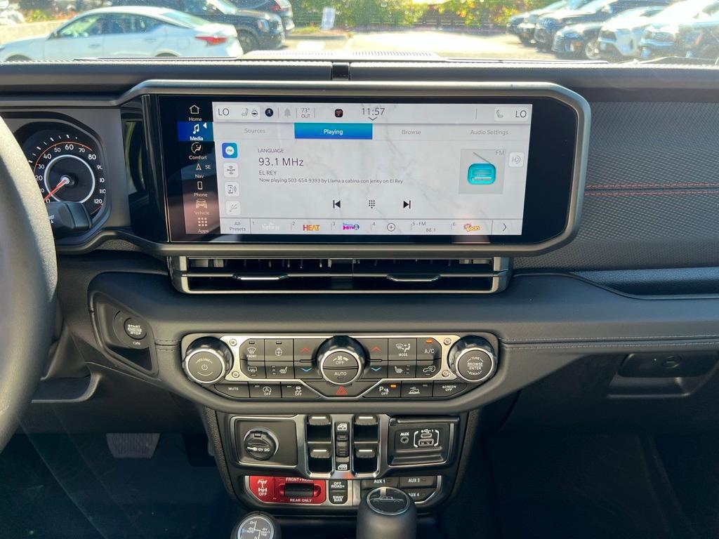 new 2025 Jeep Gladiator car, priced at $53,415