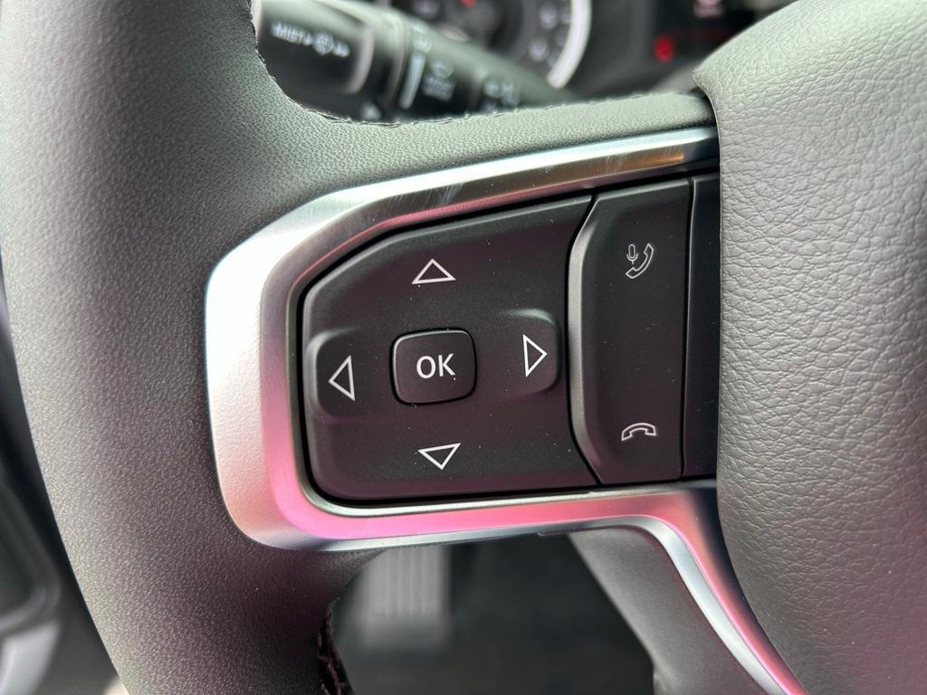 new 2025 Ram 1500 car, priced at $46,737