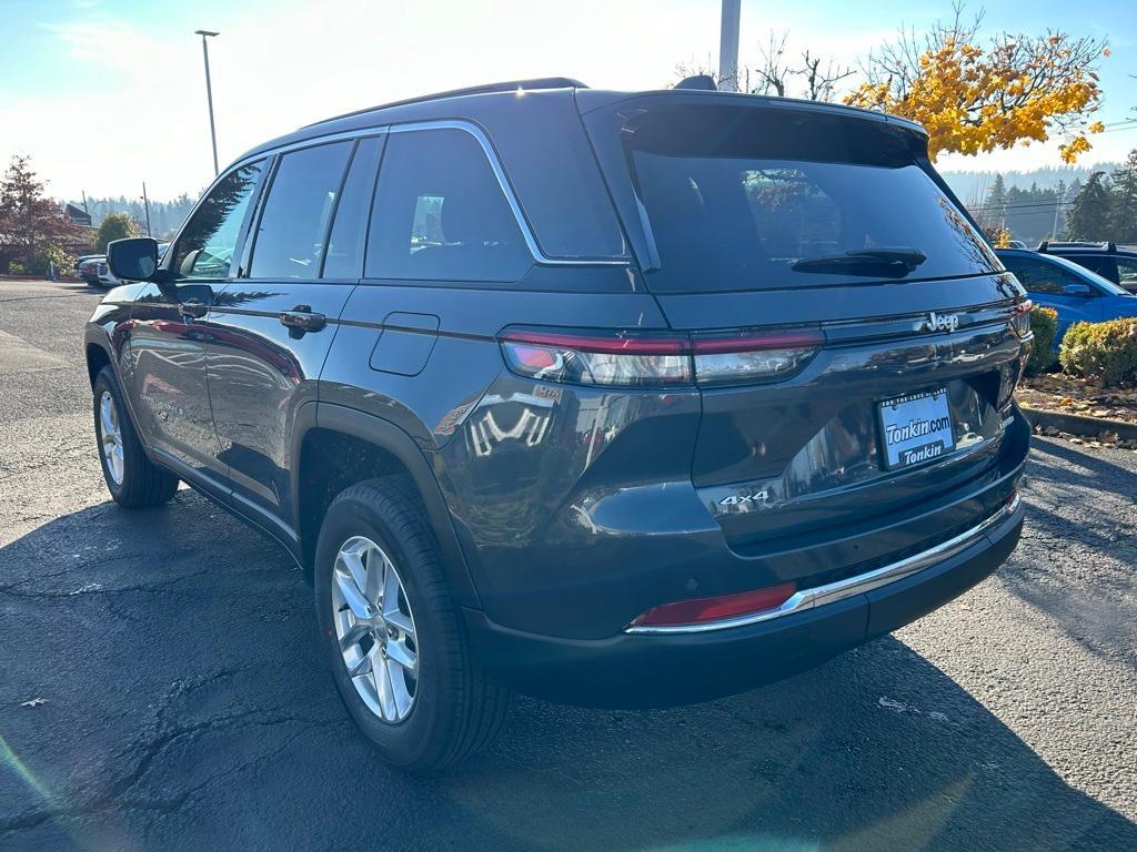 new 2025 Jeep Grand Cherokee car, priced at $39,978