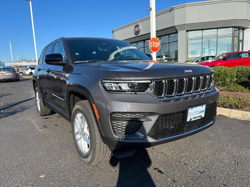 new 2025 Jeep Grand Cherokee car, priced at $39,978