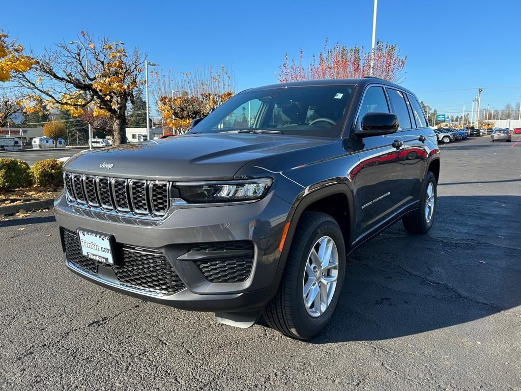 new 2025 Jeep Grand Cherokee car, priced at $39,978