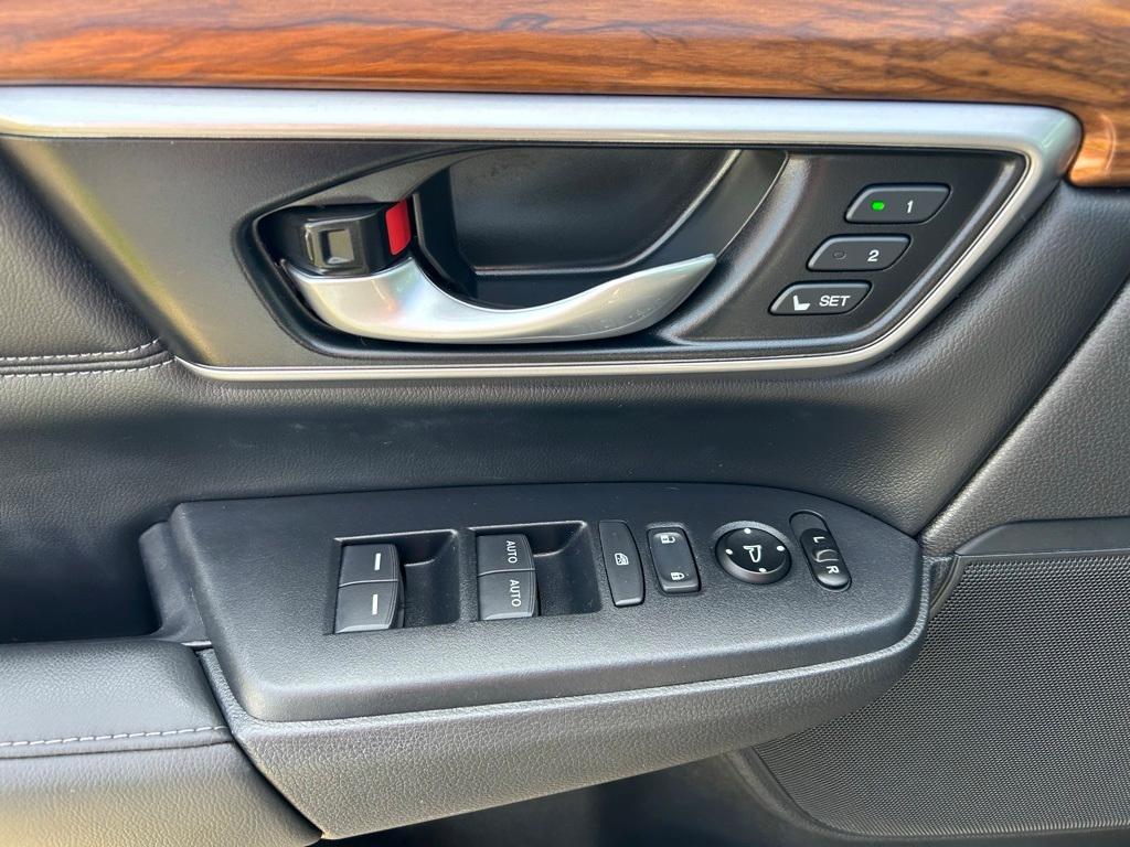 used 2019 Honda CR-V car, priced at $27,870