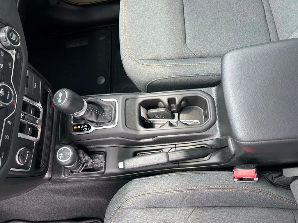 new 2025 Jeep Wrangler car, priced at $41,649