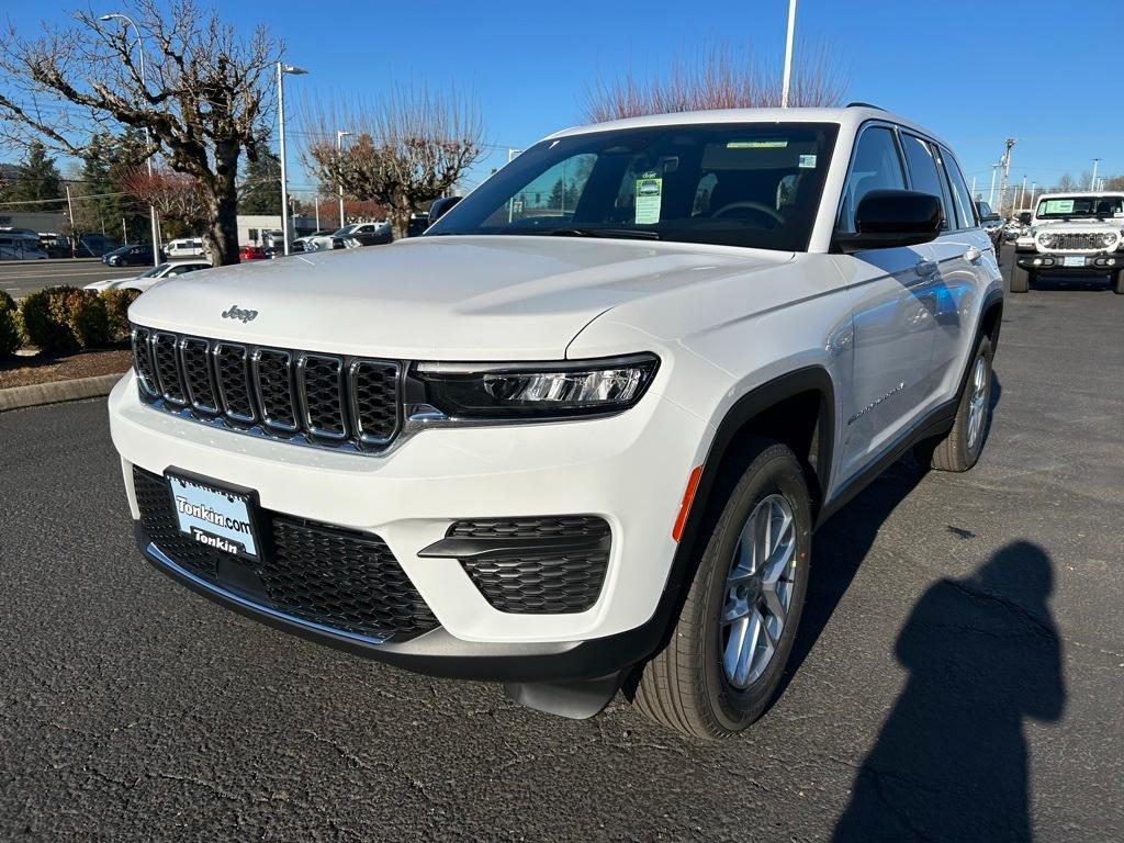 new 2025 Jeep Grand Cherokee car, priced at $37,338