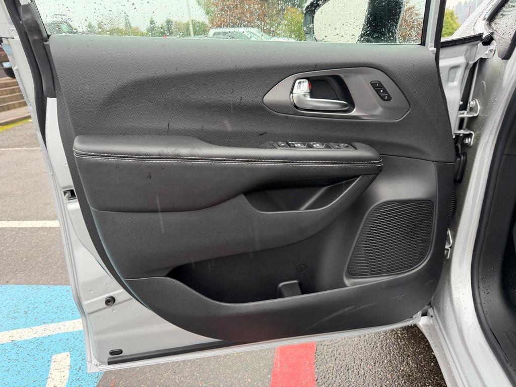 new 2026 Chrysler Pacifica car, priced at $42,360