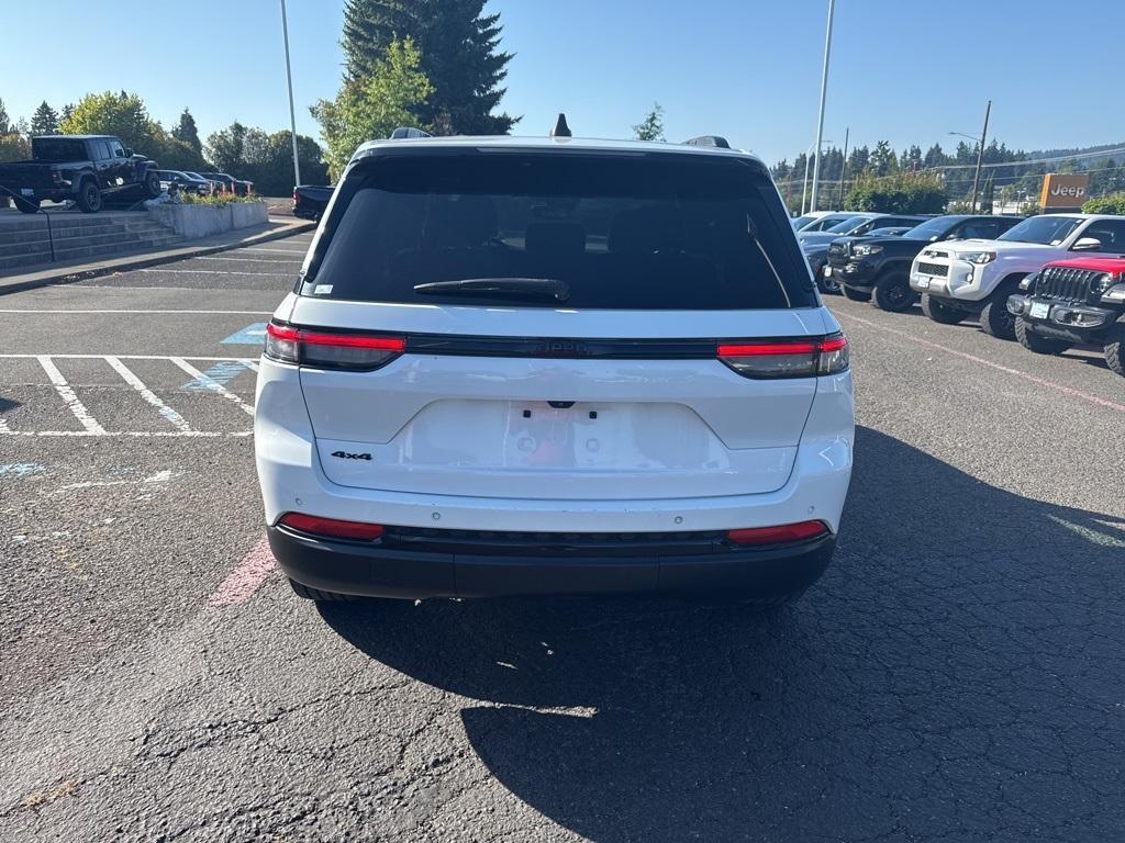 used 2023 Jeep Grand Cherokee car