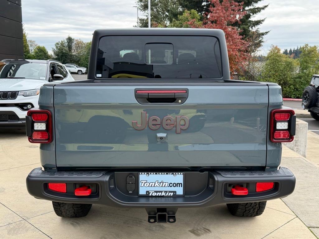 new 2025 Jeep Gladiator car, priced at $50,800