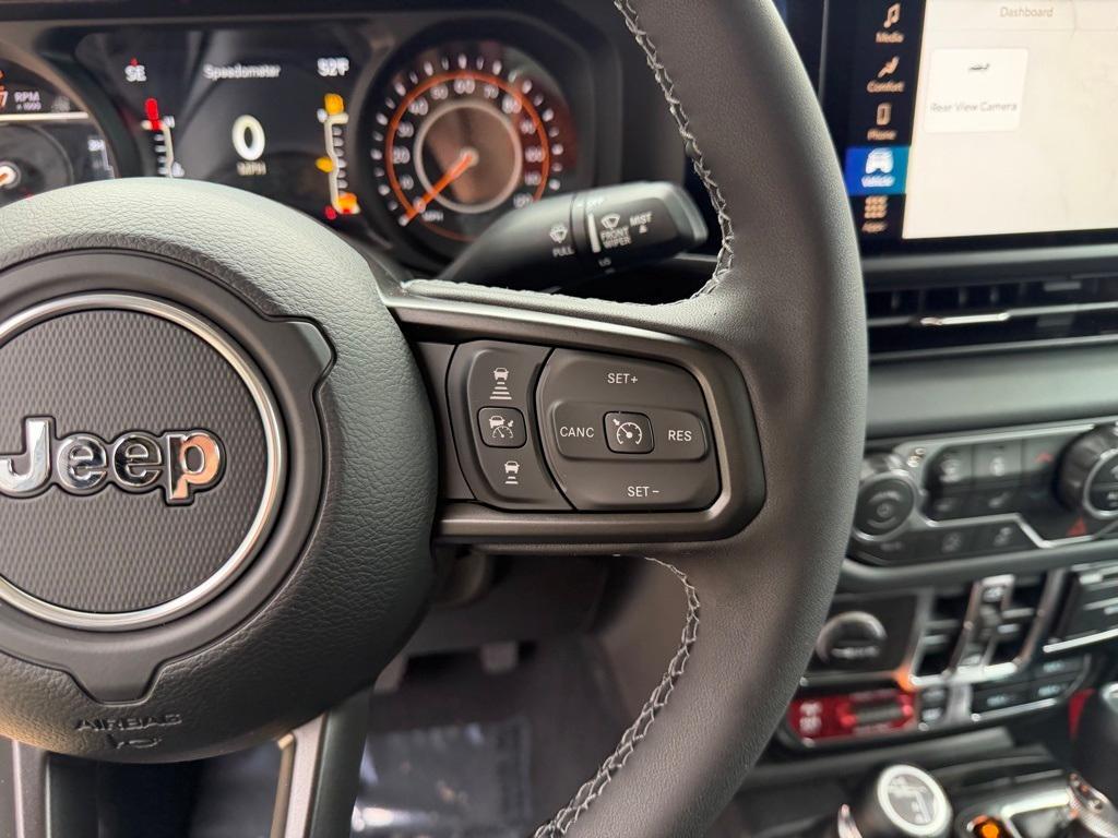 new 2025 Jeep Gladiator car, priced at $50,800