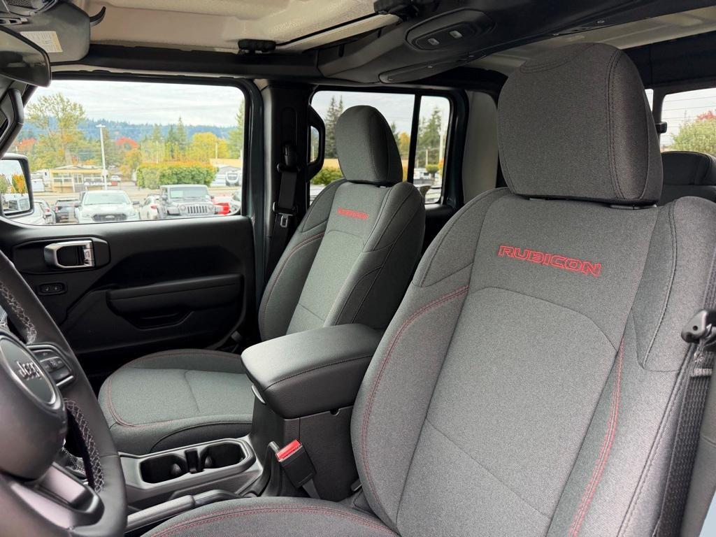 new 2025 Jeep Gladiator car, priced at $50,800