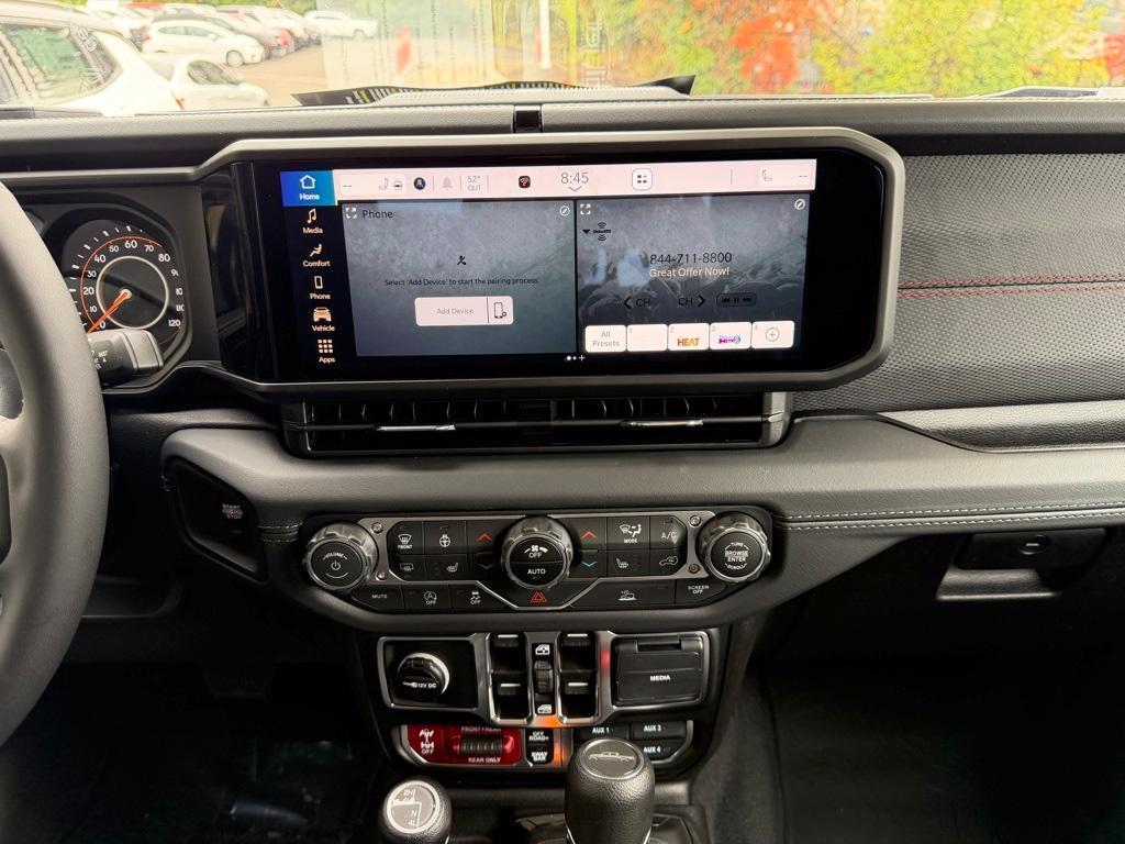 new 2025 Jeep Gladiator car, priced at $50,800