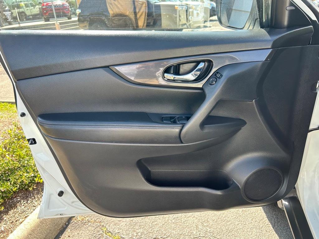 used 2020 Nissan Rogue car, priced at $19,900