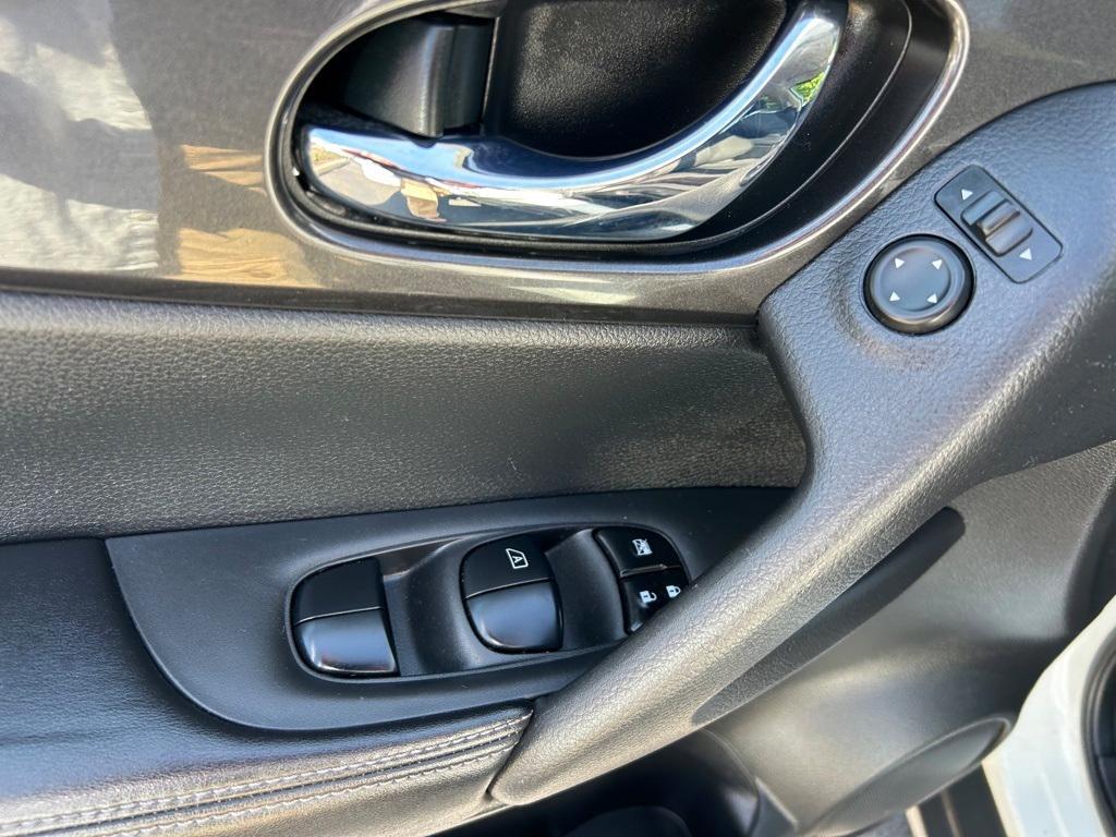 used 2020 Nissan Rogue car, priced at $19,900