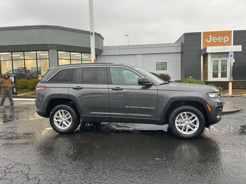 new 2025 Jeep Grand Cherokee car, priced at $41,425