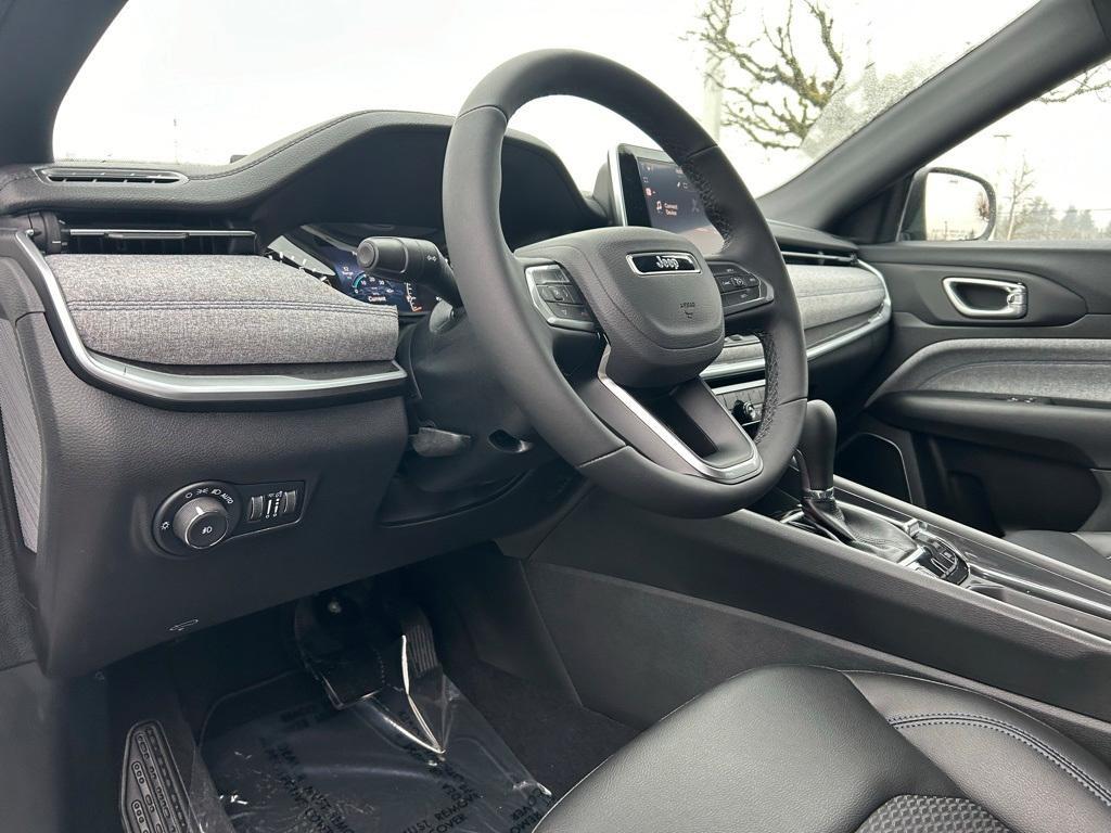 new 2025 Jeep Compass car, priced at $25,765