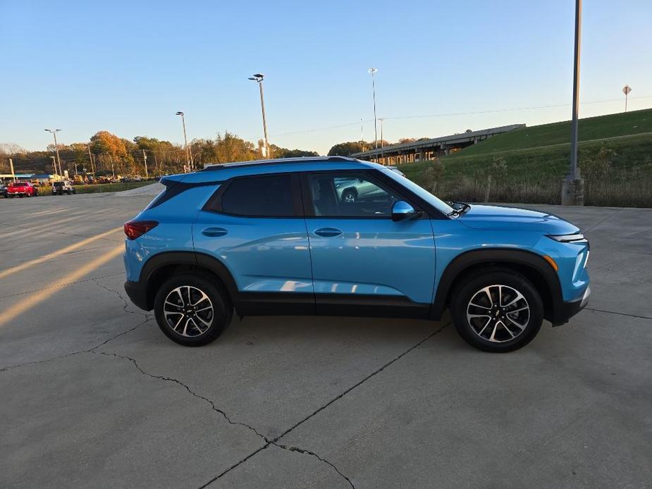 new 2025 Chevrolet TrailBlazer car, priced at $29,700