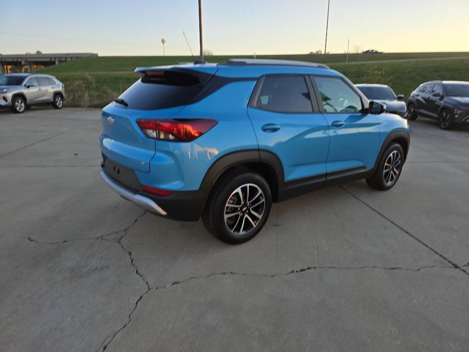 new 2025 Chevrolet TrailBlazer car, priced at $29,700