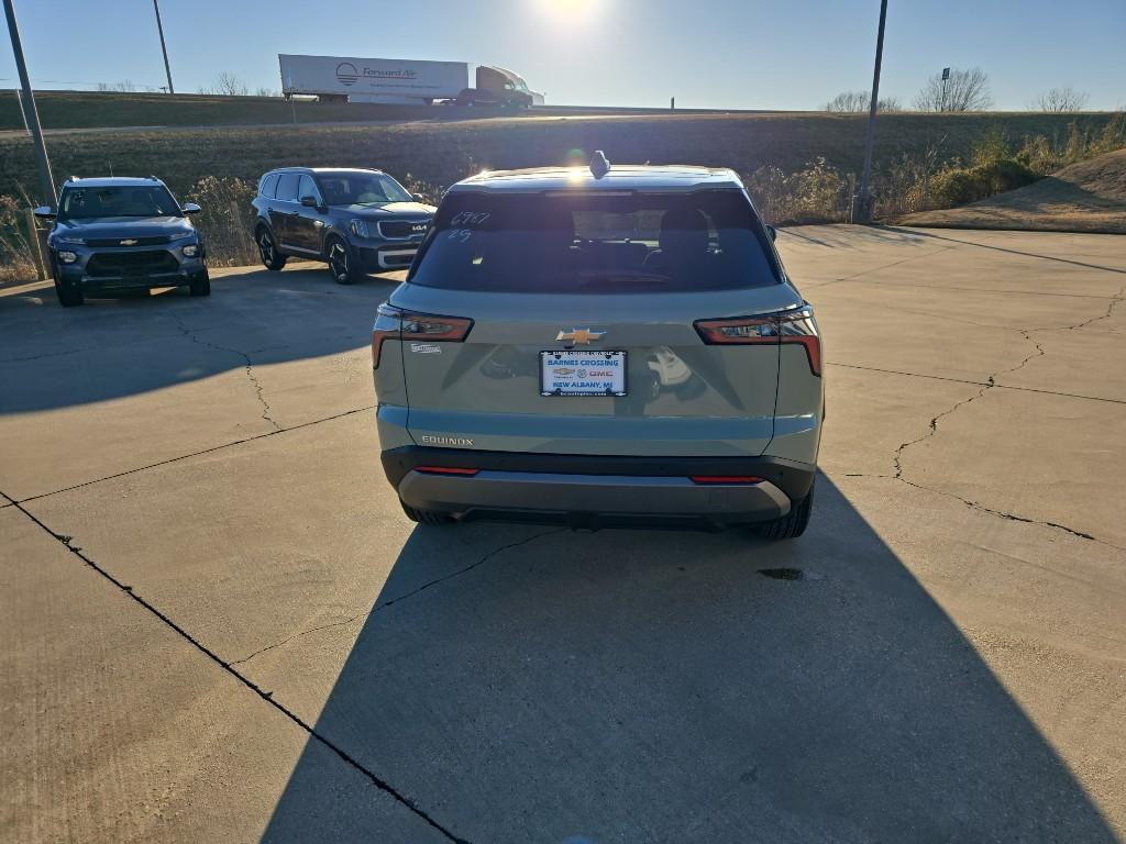 new 2025 Chevrolet Equinox car, priced at $31,035