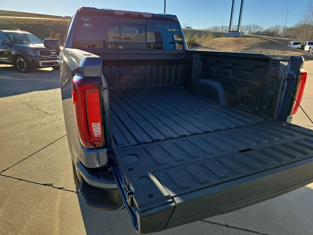 new 2025 GMC Sierra 1500 car, priced at $78,945