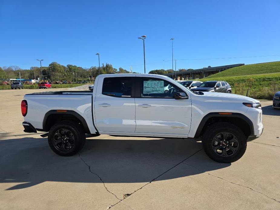 new 2024 GMC Canyon car, priced at $40,995