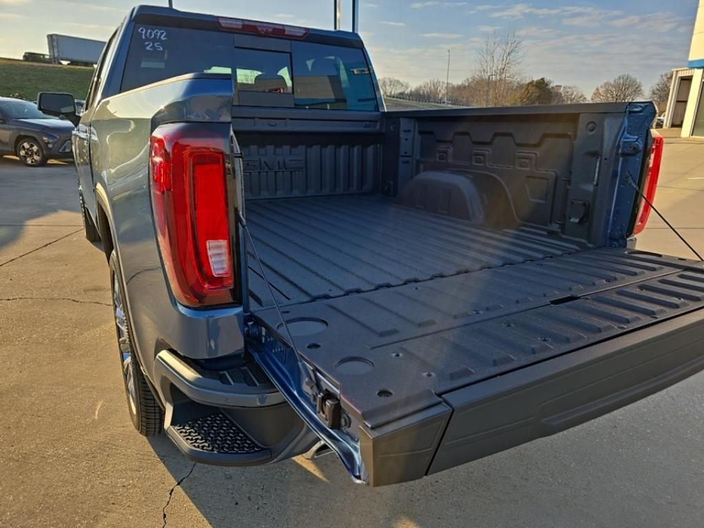 new 2025 GMC Sierra 1500 car, priced at $78,945