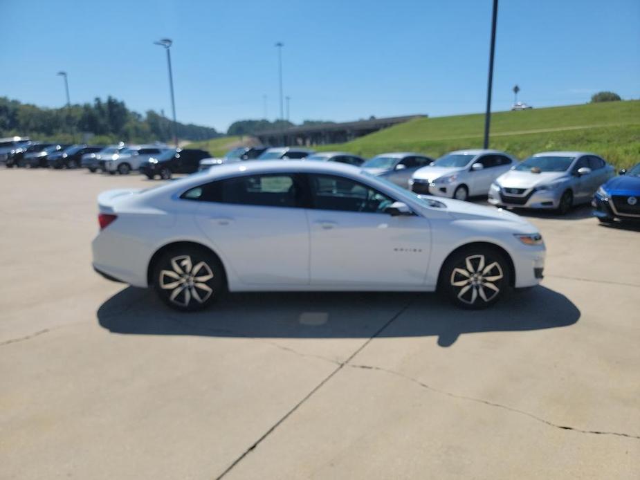 new 2024 Chevrolet Malibu car, priced at $26,200