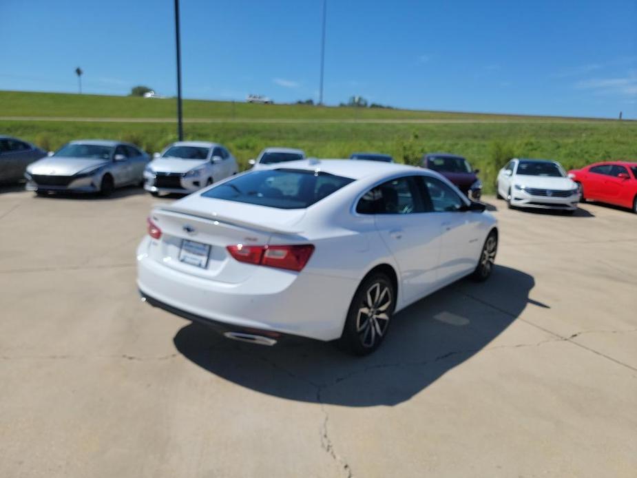 new 2024 Chevrolet Malibu car, priced at $26,200