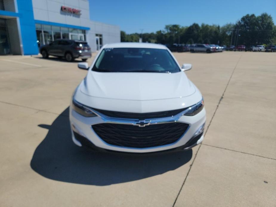 new 2024 Chevrolet Malibu car, priced at $26,200