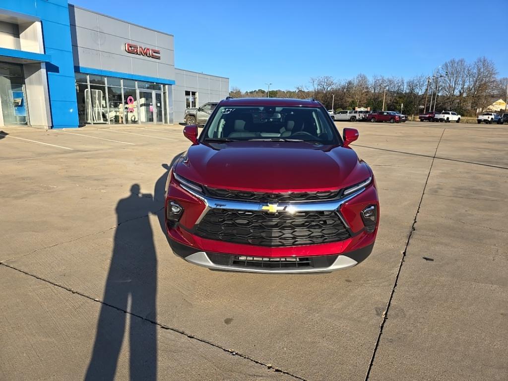 new 2025 Chevrolet Blazer car, priced at $43,005