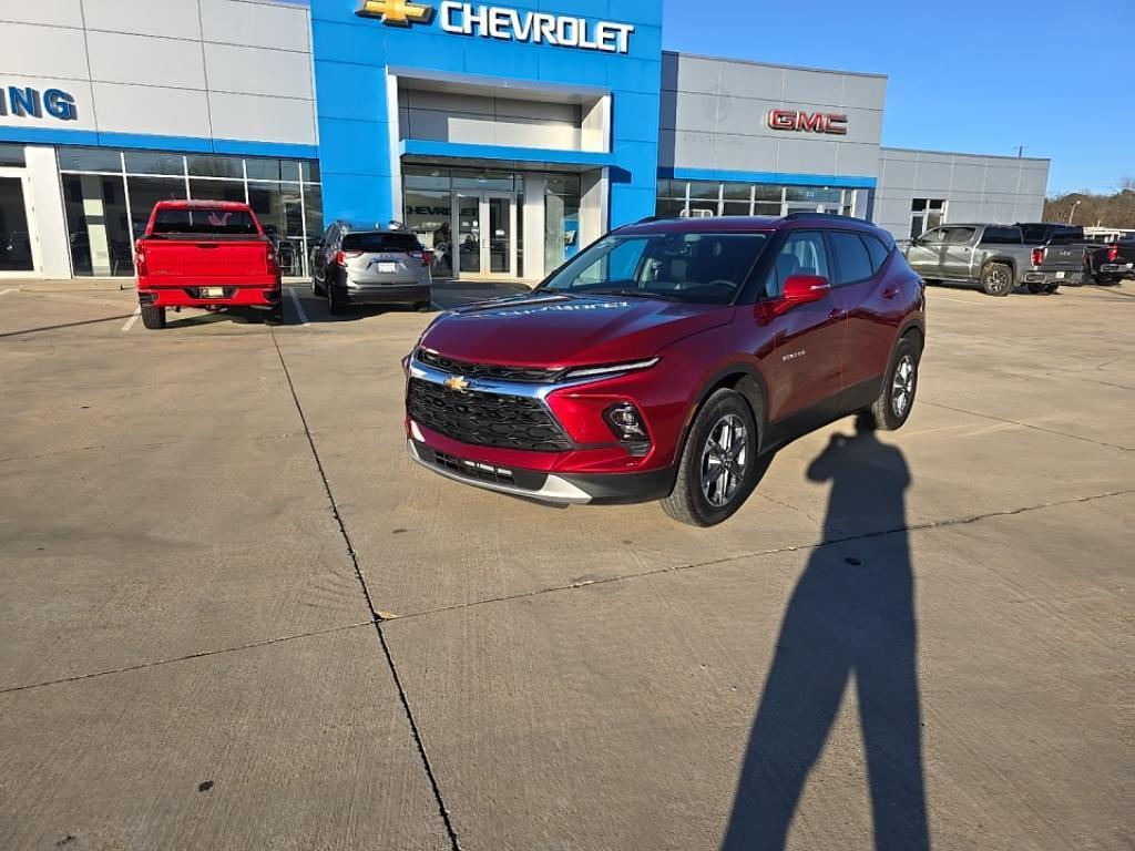 new 2025 Chevrolet Blazer car, priced at $43,005