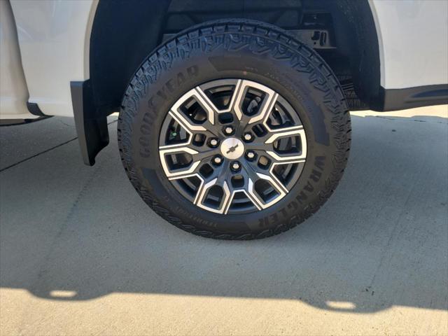 new 2024 Chevrolet Colorado car, priced at $45,575