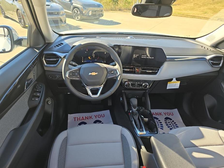 new 2025 Chevrolet TrailBlazer car, priced at $28,500