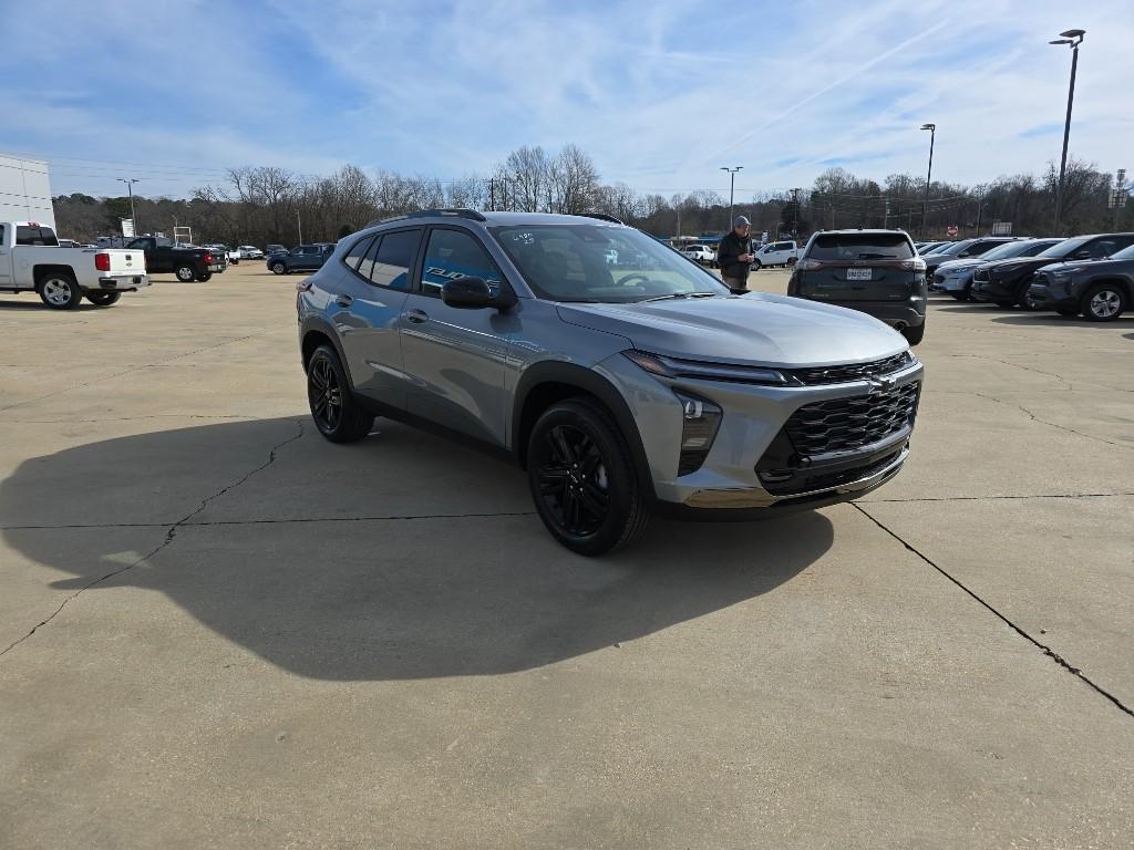 new 2025 Chevrolet Trax car, priced at $27,230