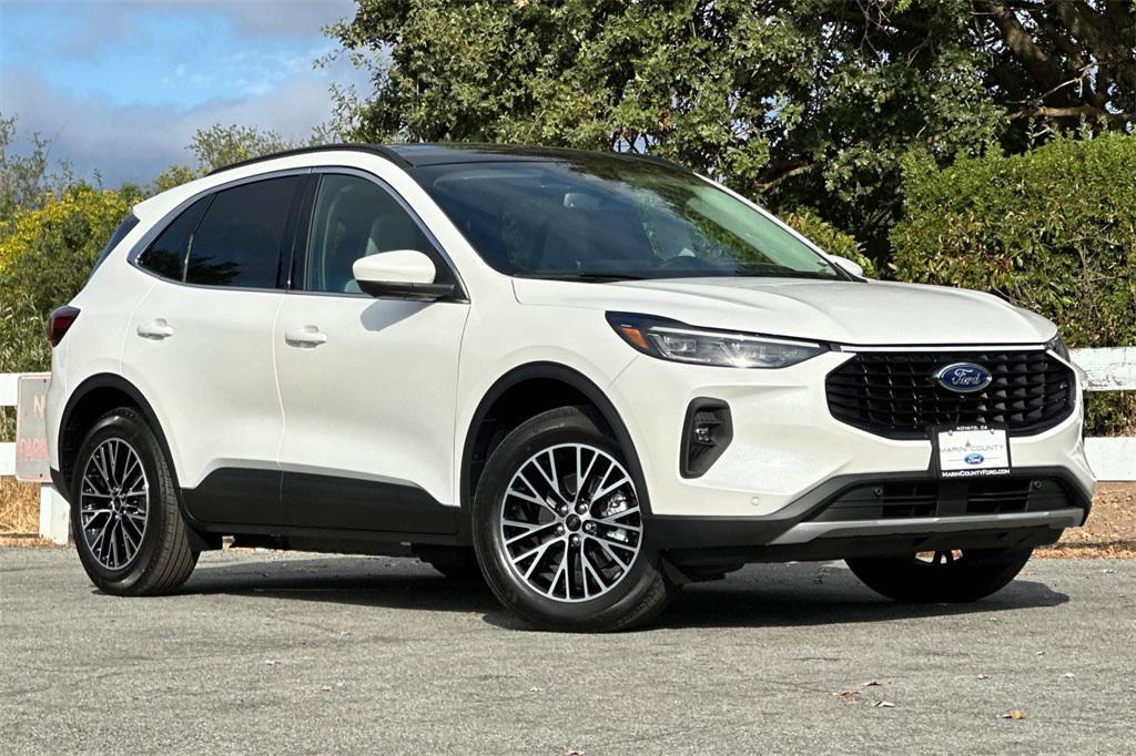 new 2025 Ford Escape PHEV car, priced at $41,010